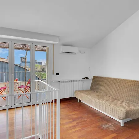 Ug10 -isola-bicocca - - - Milan